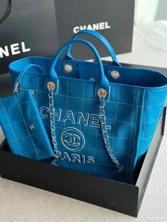 First Bag Ru SHOPPING BAG MAXI CHANEL 0503